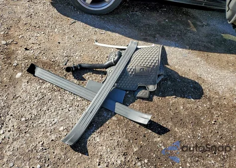 2003 Mercedes-Benz Sl 500R z USA, uszkodzony, nr VIN WDBSK75F33F056703